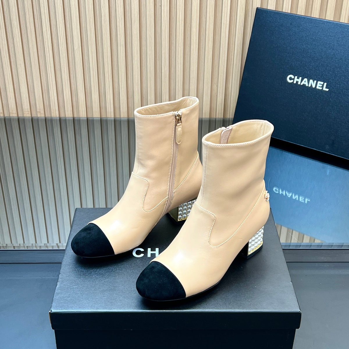 CHANEL 25S TALL BOOTS WITH PEARL DETAILS 50MM IN BEIGE CALFSKIN AND BLACK SUEDE